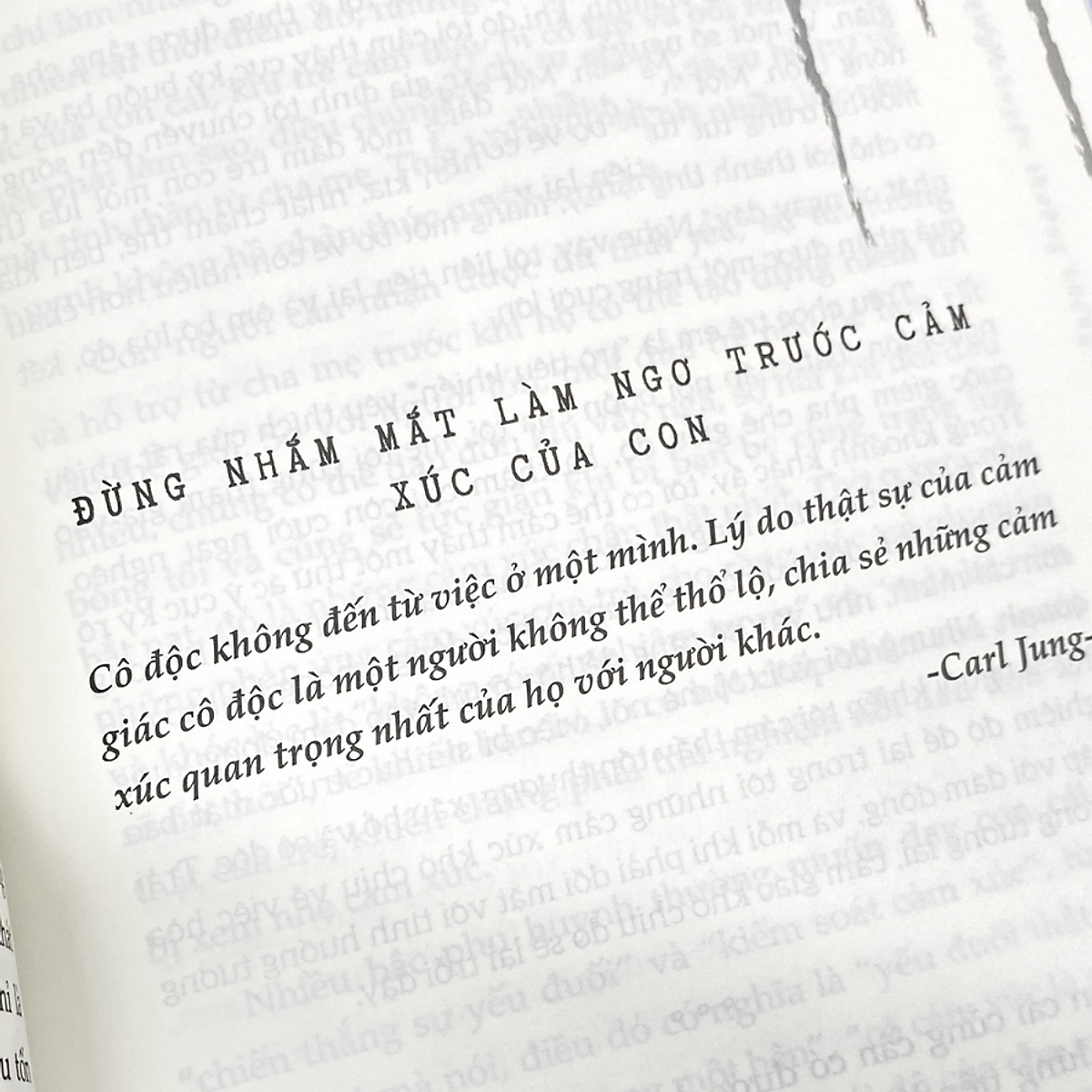 Đứa Trẻ Hiểu Chuyện Thường Không Có Kẹo Ăn