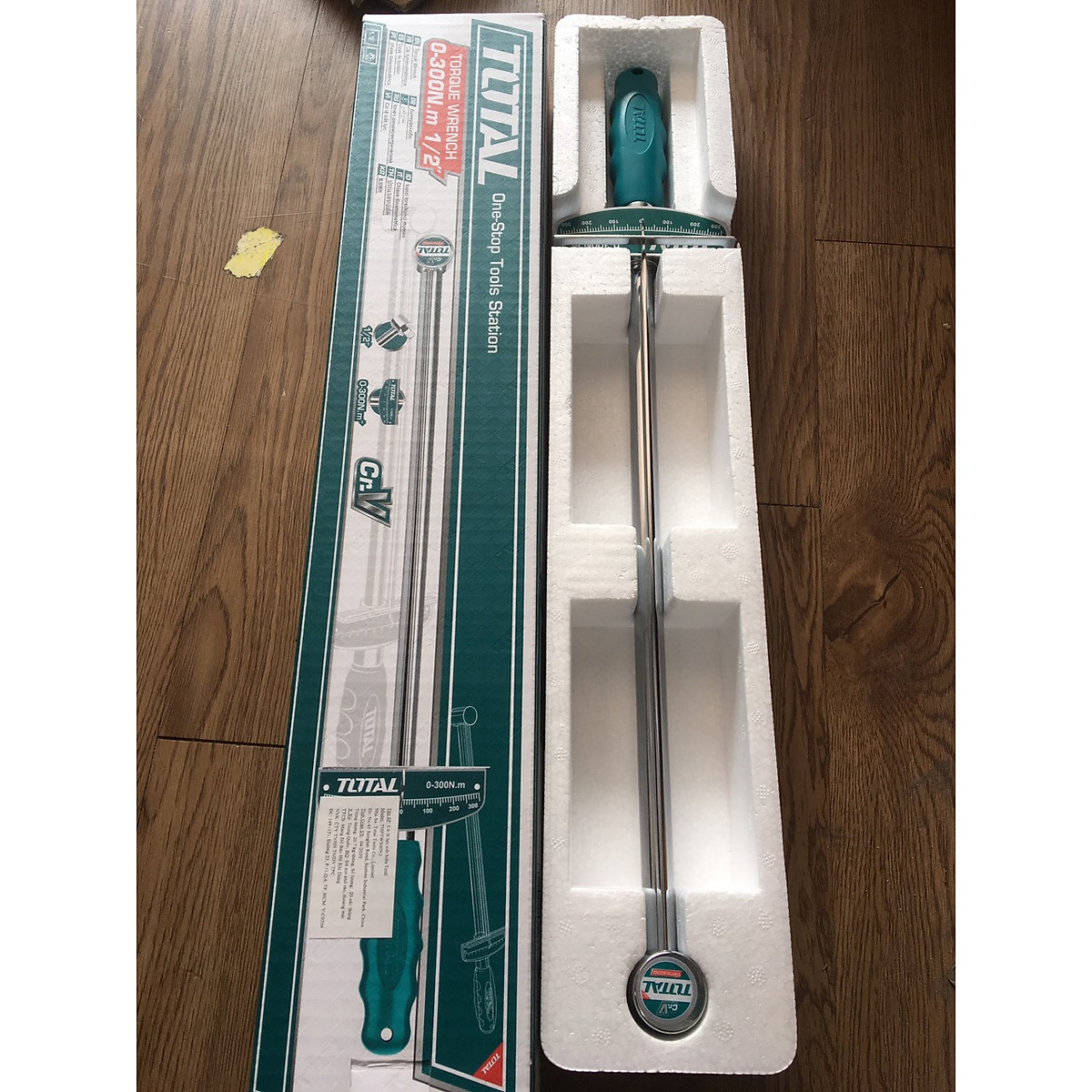 Cần siết lực 1/2" Total THPTW300N2