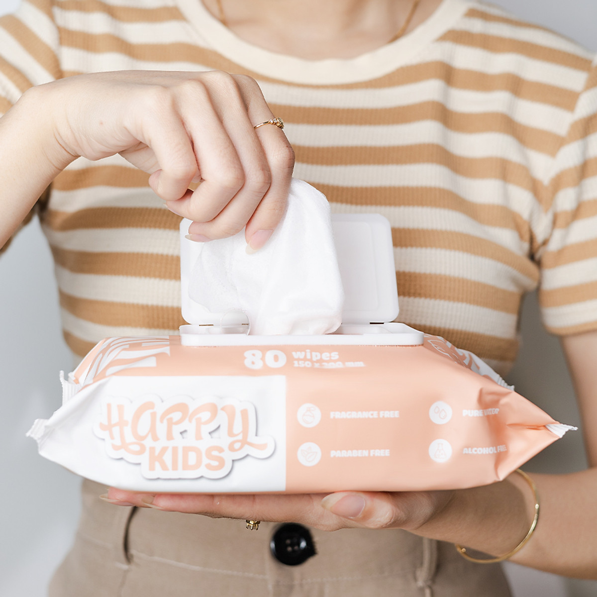 Thùng 24 gói khăn ướt trẻ em Happy Kids gói 80 tờ không mùi siêu tiết kiệm cho bé