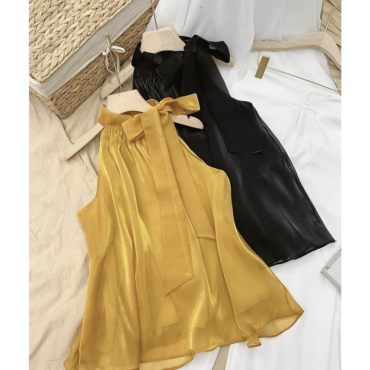 ÁO TƠ CỔ YẾM CỘT NƠ CỰC XINH VD01 - Áo kiểu Áo Tơ Cổ Yếm Cột Nơ Cực Xinh Vd01 - Áo Kiểu
