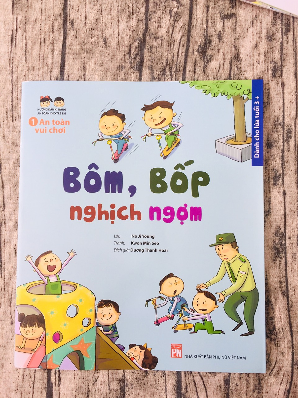 An Toàn Vui Chơi: Bôm, Bốp Nghịch Ngợm