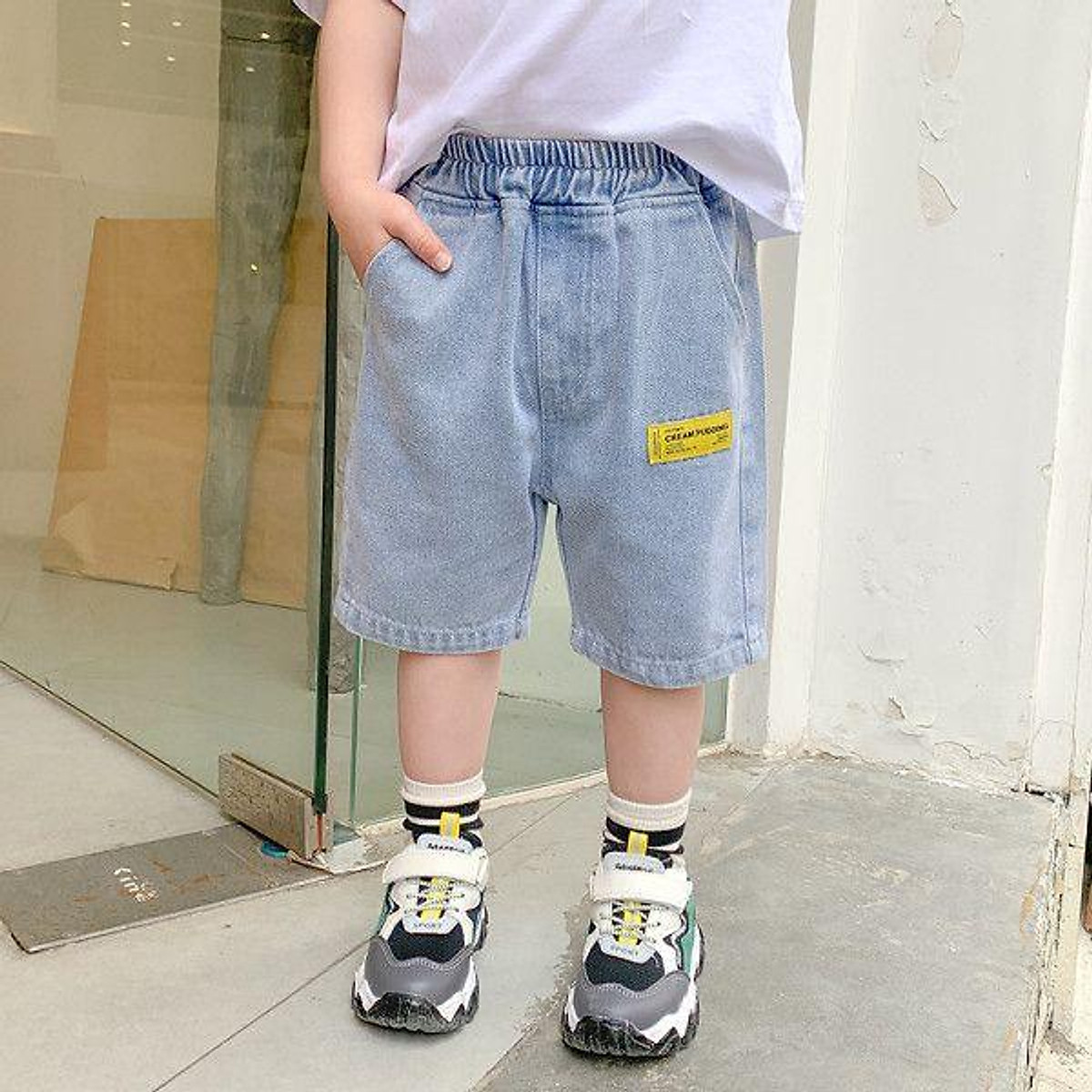 QUẦN NGỐ JEAN TEM VÀNG - CP KID