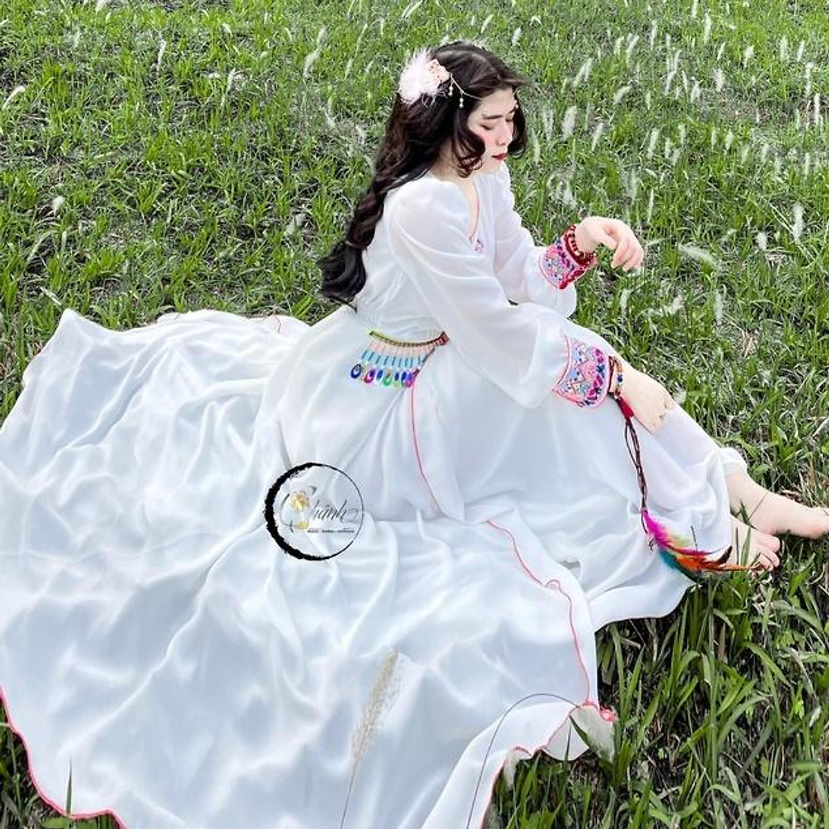 Mẹo phối đồ với đầm maxi trắng theo phong cách Boho Chic Bống Maxishop
