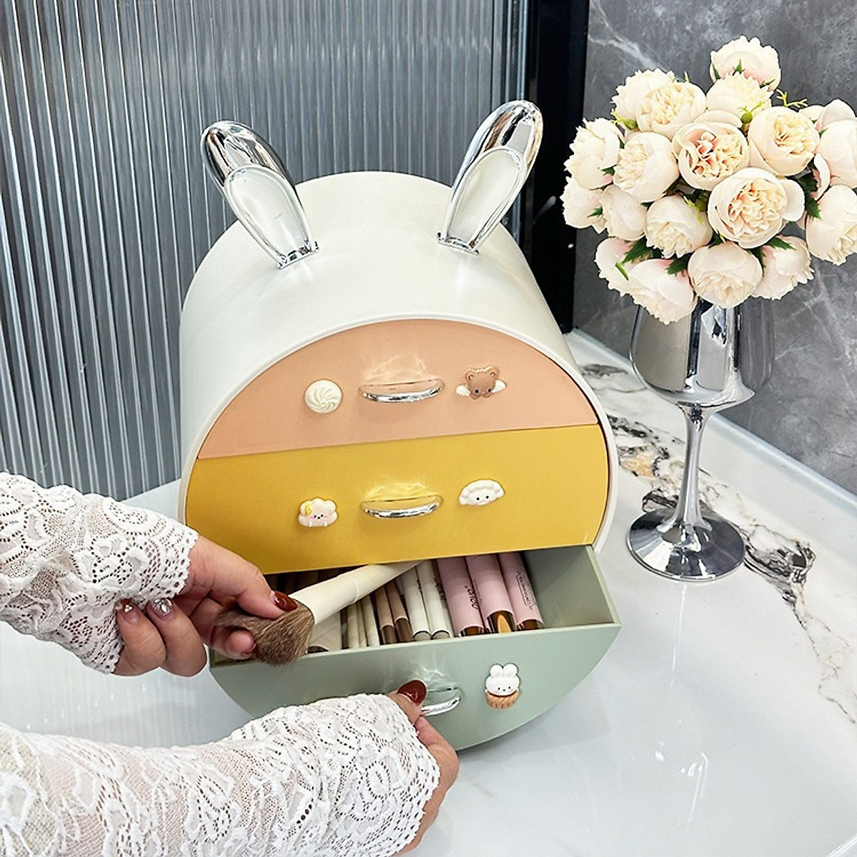 Kệ Đựng Mỹ Phẩm Kệ Đựng Đồ Trang Điểm Đựng Đồ Cá Nhân 3 Ngăn Hình Tai Thỏ Đa Năng Tiện Lợi Để Bàn