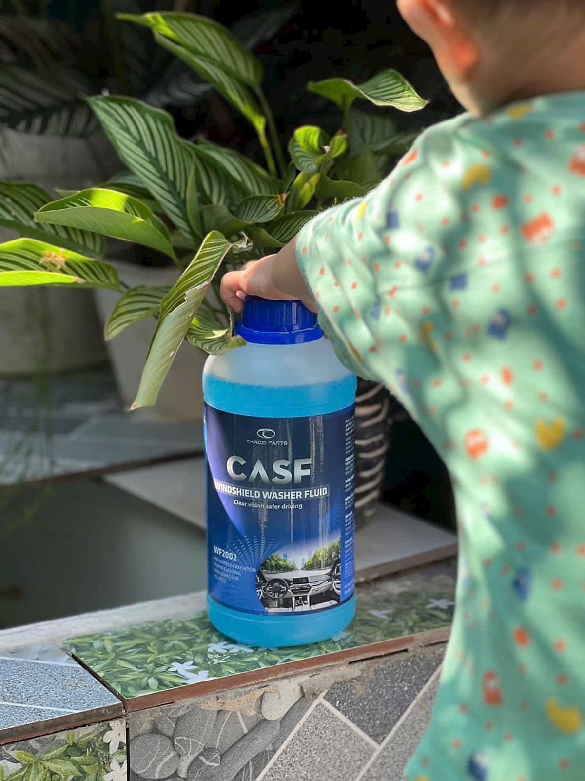 Nước rửa kính ô tô chính hãng THACO 2 lít