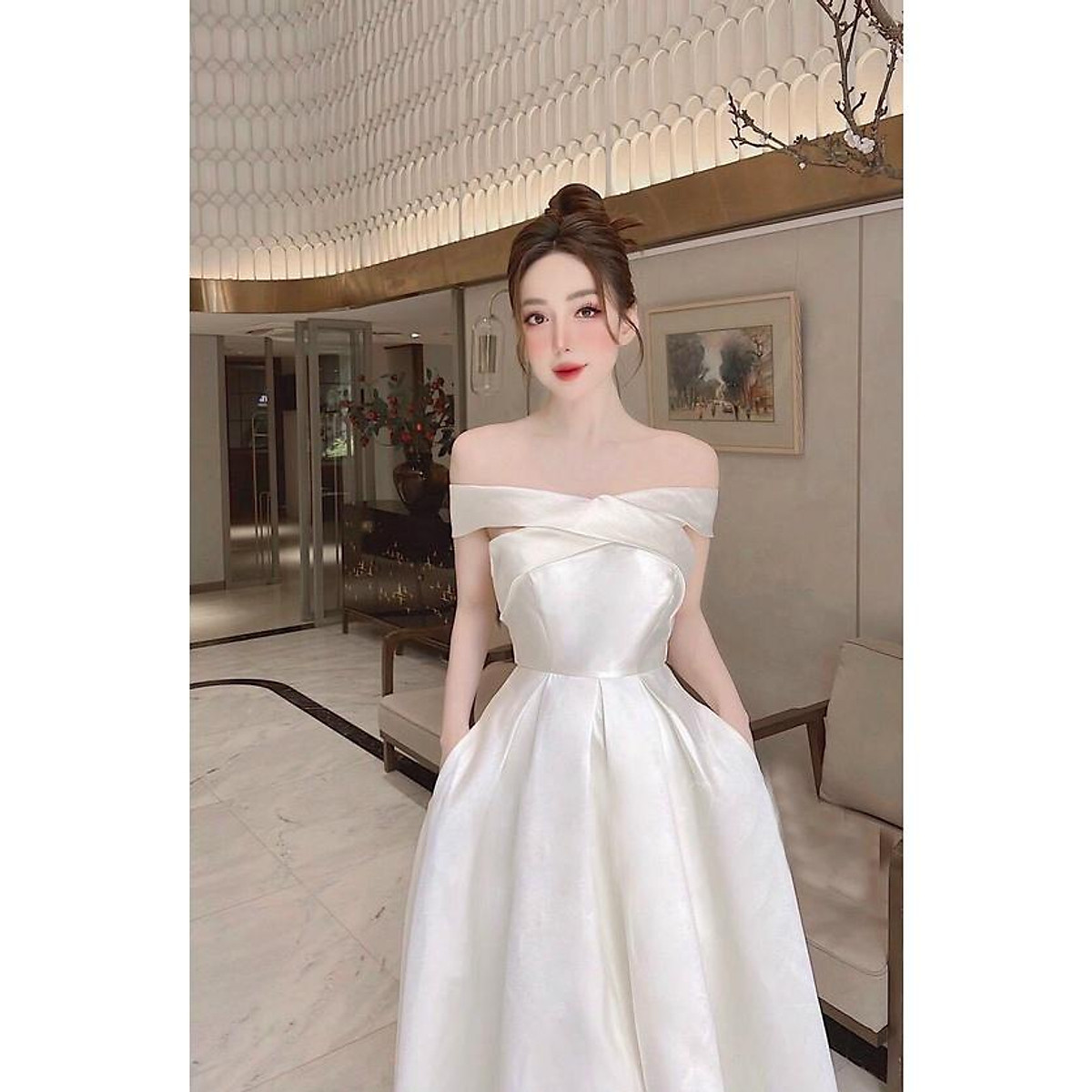 Đầm váy nữ trễ vai đan chéo với 2 màu truyền thống xinh xắn, sang trọng thích hợp cho các nàng đi dự tiệc