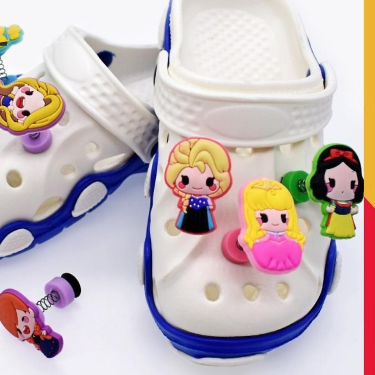 Jibbitz/ Sticker lò xo gắn sục hình công chúa Disney, cô gái