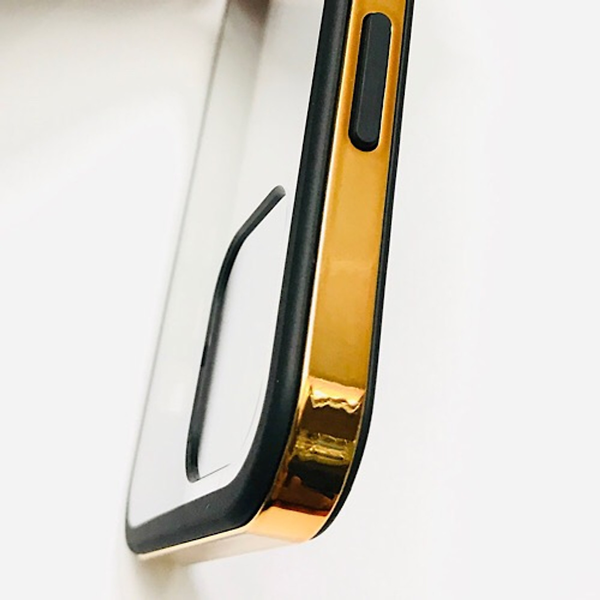 Ốp lưng cho iPhone 12 Pro Max (6.7) hiệu KeepHone viền Gold Tpu Pc trong suốt (Không ố màu) - Hàng nhập khẩu