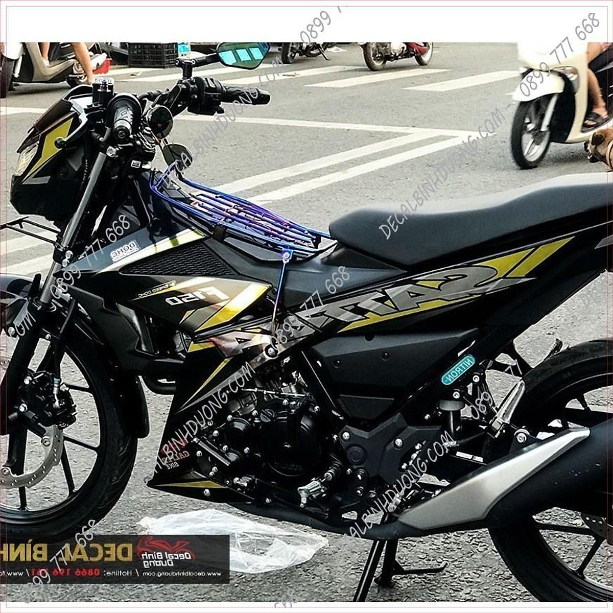 Suzuki Raider 150 Fi ra mắt màu và tem mới