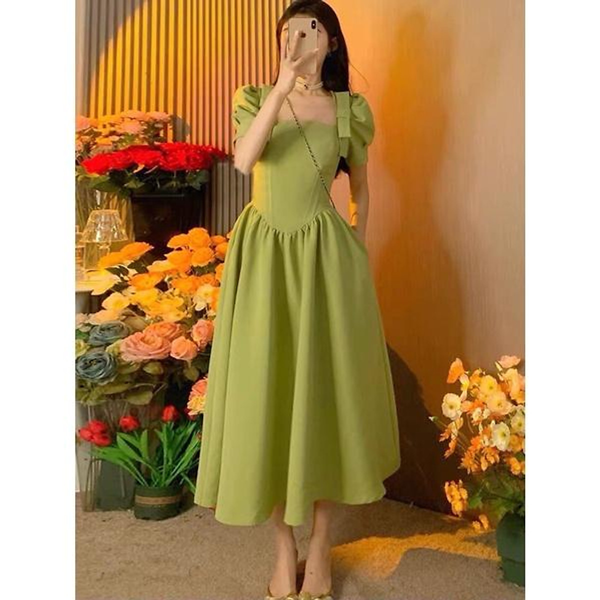 Trang phục phụ kiện màu xanh bơ được mọi cô nàng sành mặc mê mẩn