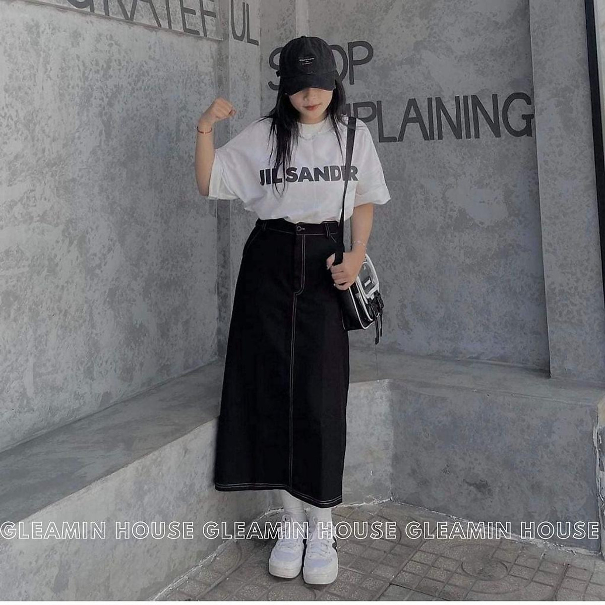 Bật mí 10 Outfits phối chân váy bò mặc với áo gì xịn nhất
