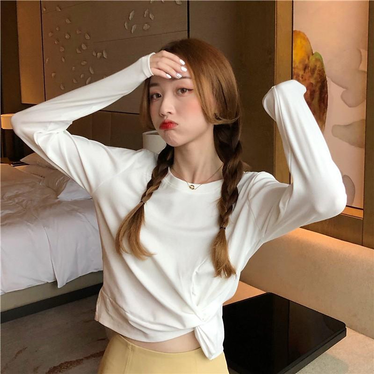 Áo Croptop - Áo Thun Dài Tay Cách Điệu Xoắn Eo Guu ATN26