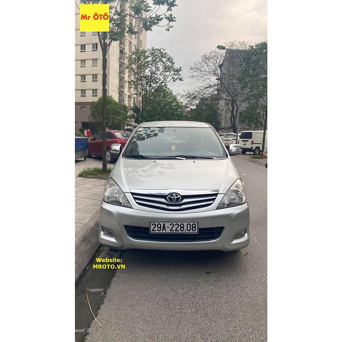 RÈM CHE NẮNG NAM CHÂM CHO XE TOYOTA INNOVA 2008-2015