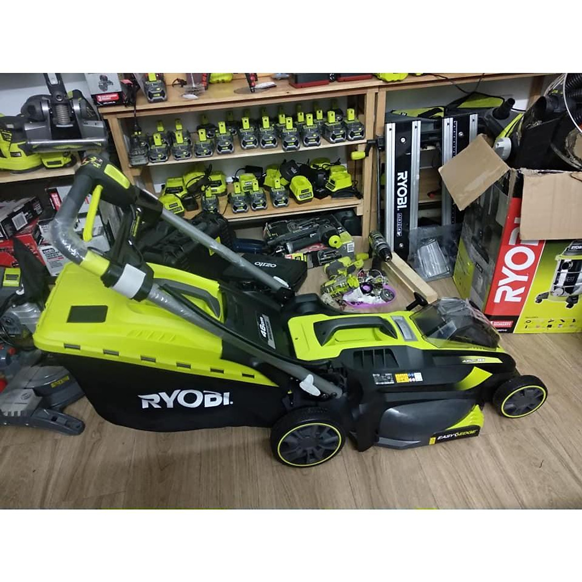 Mua XE Y C T C XE C T C PIN 36V RYOBI RLM36X46S52 Tiki