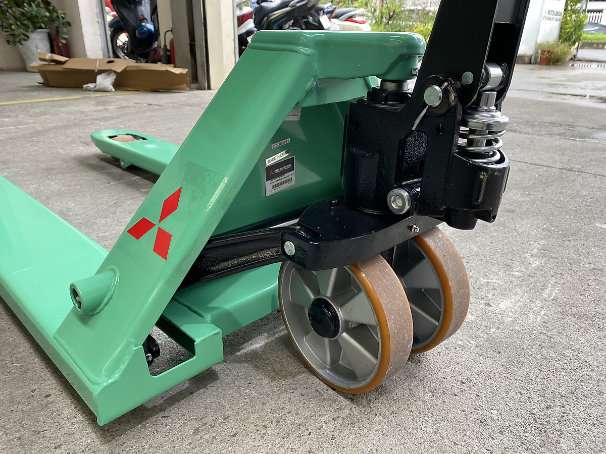 Xe nâng tay kho lạnh mạ kẽm Mitsubishi 3T A990070110