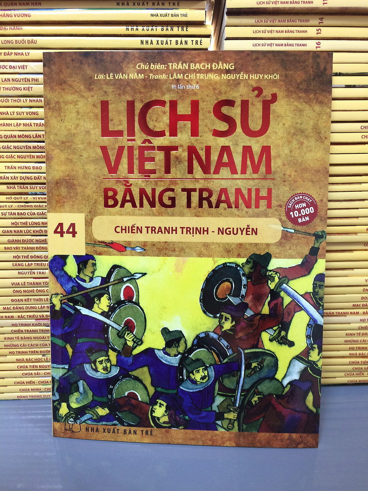 LỊCH SỬ VIỆT NAM BẰNG TRANH TẬP 44