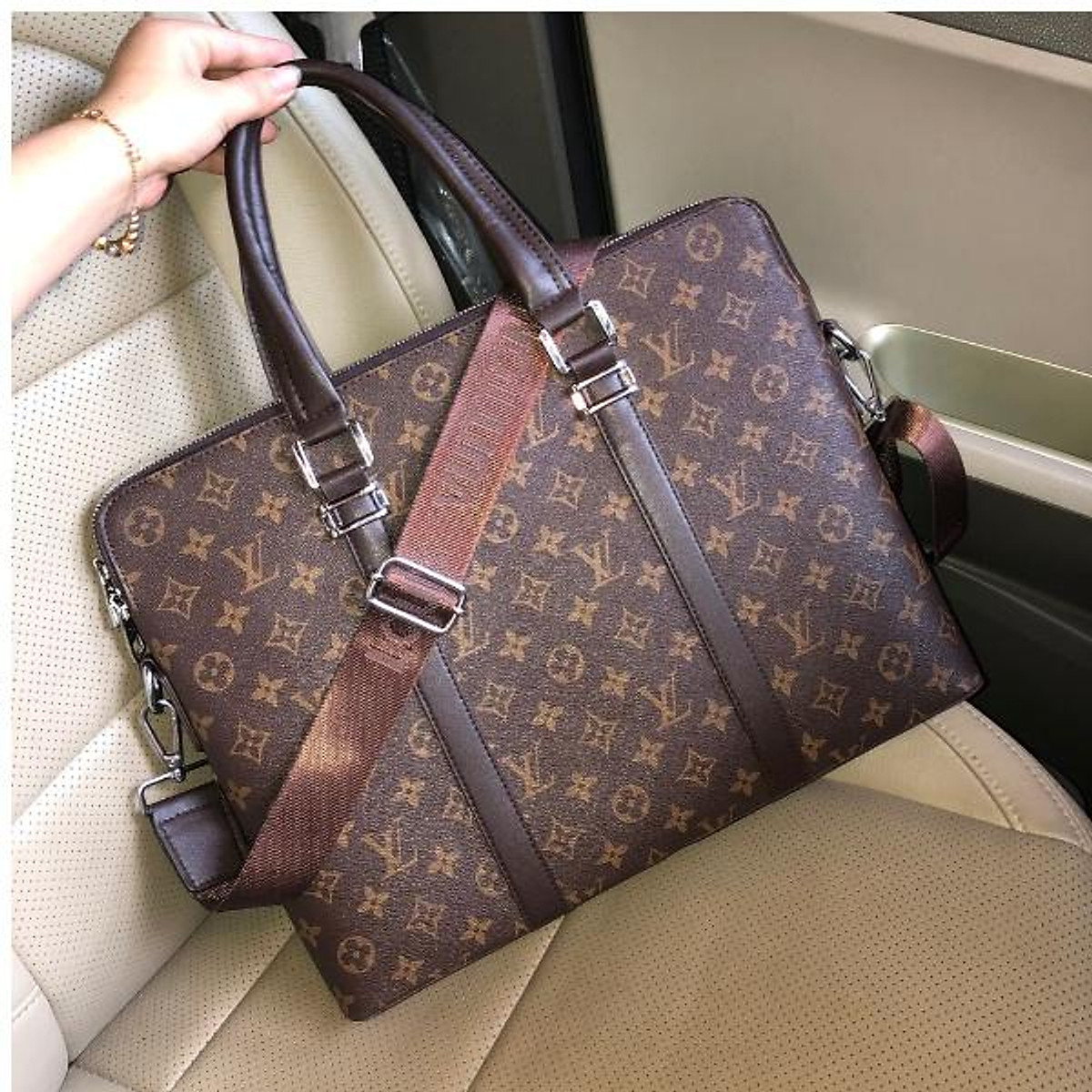 Cặp đựng laptop Louis Vuitton Nam Nữ CLT121 Hà Trần Store #2 Cặp đựng laptop Louis Vuitton Nam Nữ CLT121 Hà Trần Store