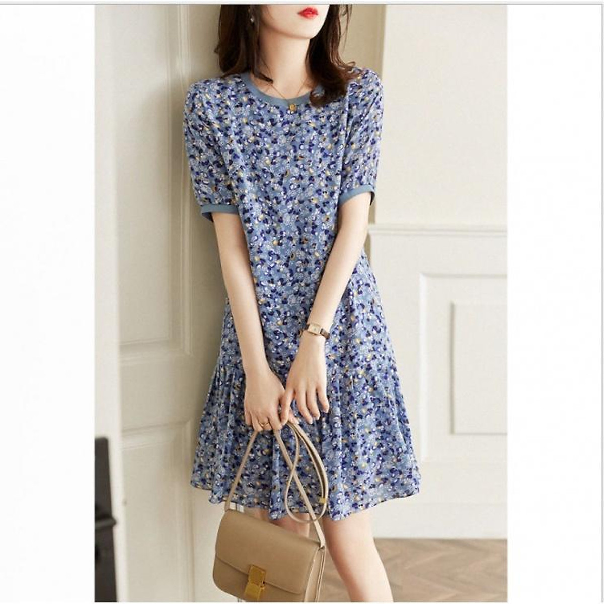 Đầm hạ eo sát nách