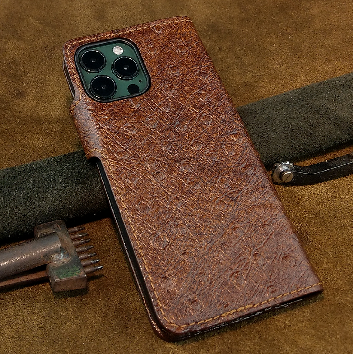 Bao da cho ·điện thoại 12 pro max, 13 pro max handmade dạng ví da bò thật