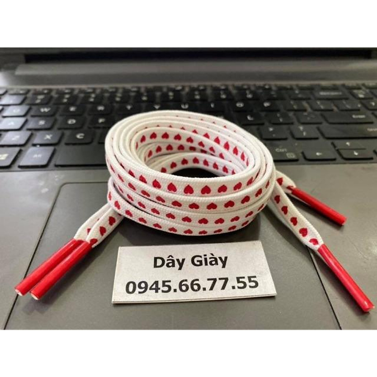 Dây giày màu trắng trái tim đỏ - 1m2