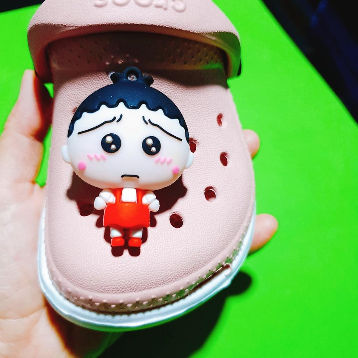 Nút cài dép sticker jibbitz 4D loại TO hình bé hoạt hình dễ thương (01 cái)