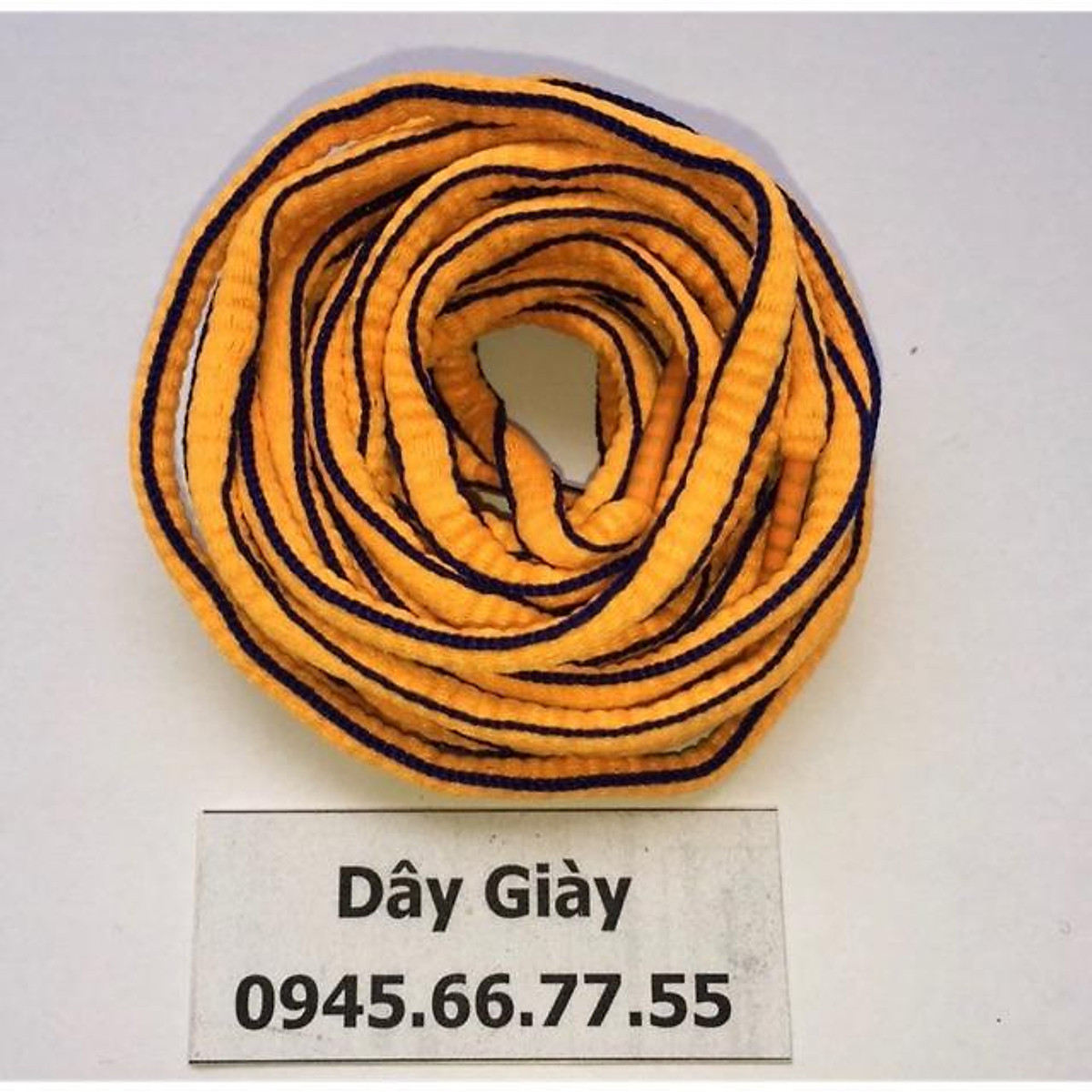 Dây giày màu cam viền đen
