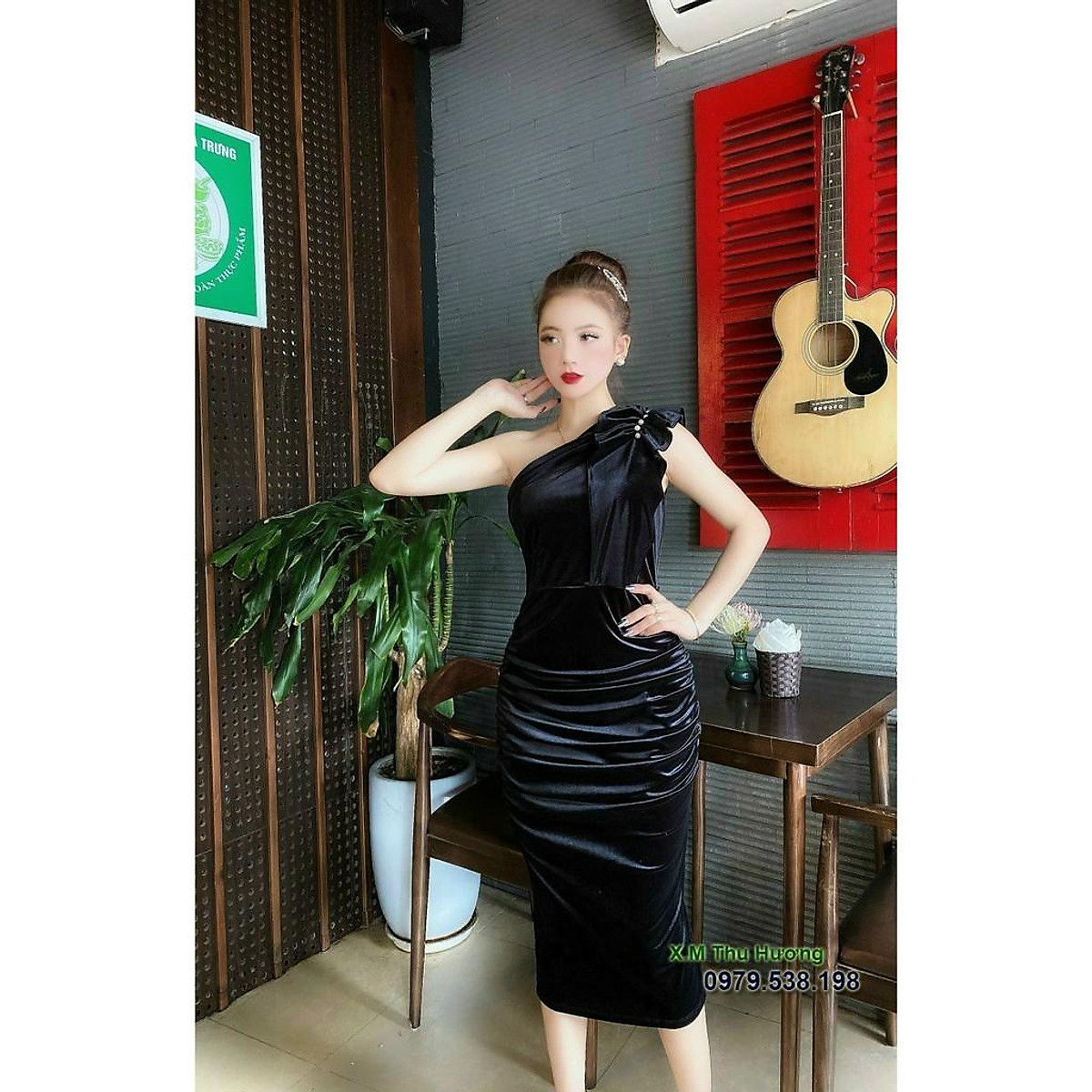 Đầm nhung body lệch vai bèo nhúm chân váy. Váy nhung lệch vai đẹp
