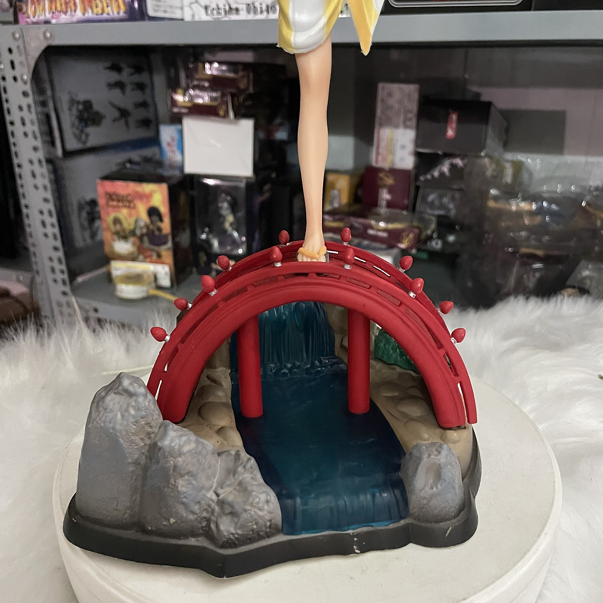 Mô hình nhân vật Sanji áo đen trong truyện tranh One Piece cao 32 cm chân