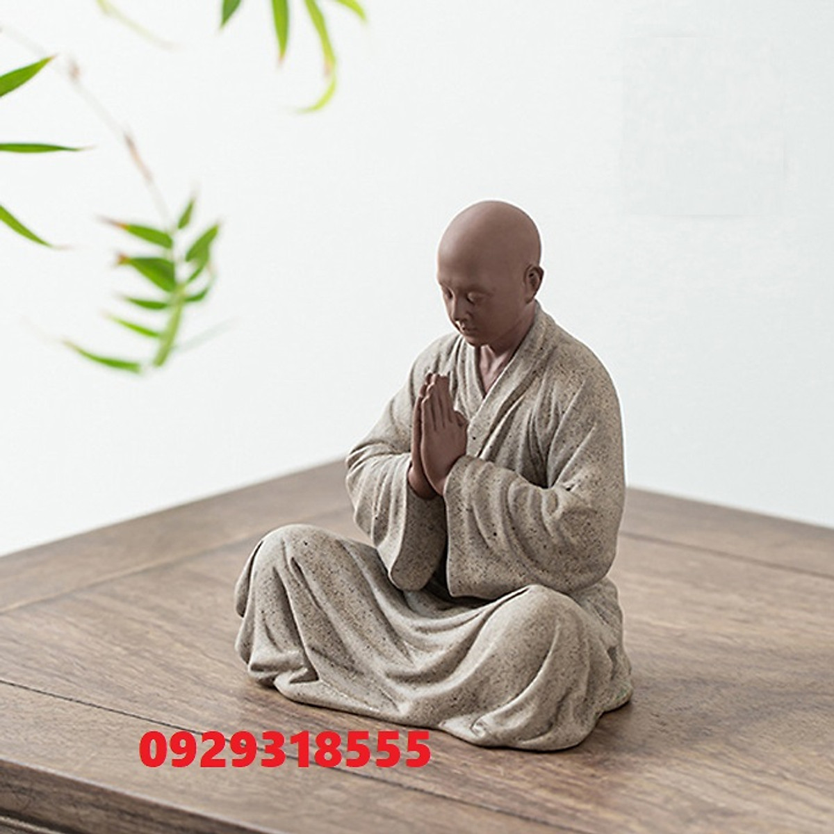 Tượng thiền sư , nhà sư ngồi chắp tay niệm Phật gốm tử sa