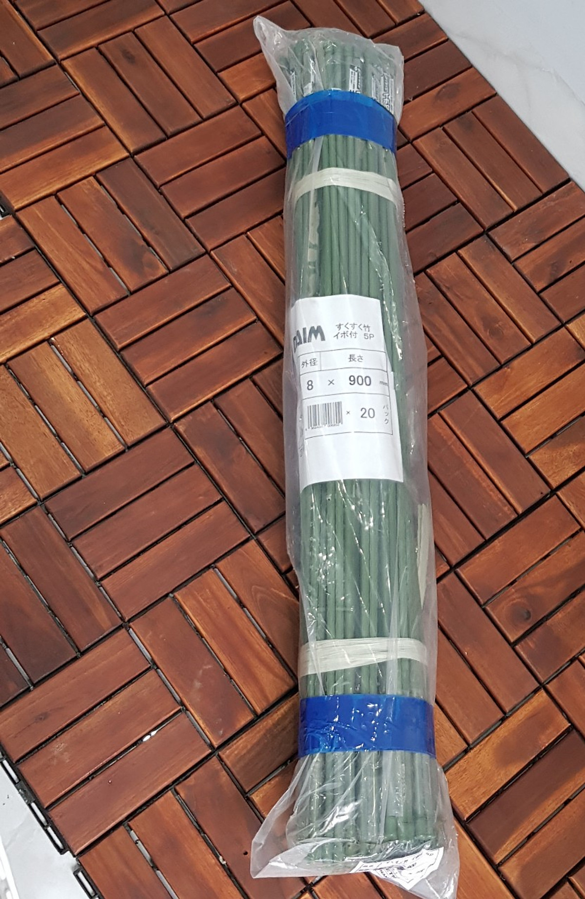 10 ống thép bọc nhựa phi 8 của nhật có nhiều kích thước lựa chọn dùng bền trên 5 năm chuyên dùng làm khung giàn cho cây leo, cắm chống đỡ cây trồng