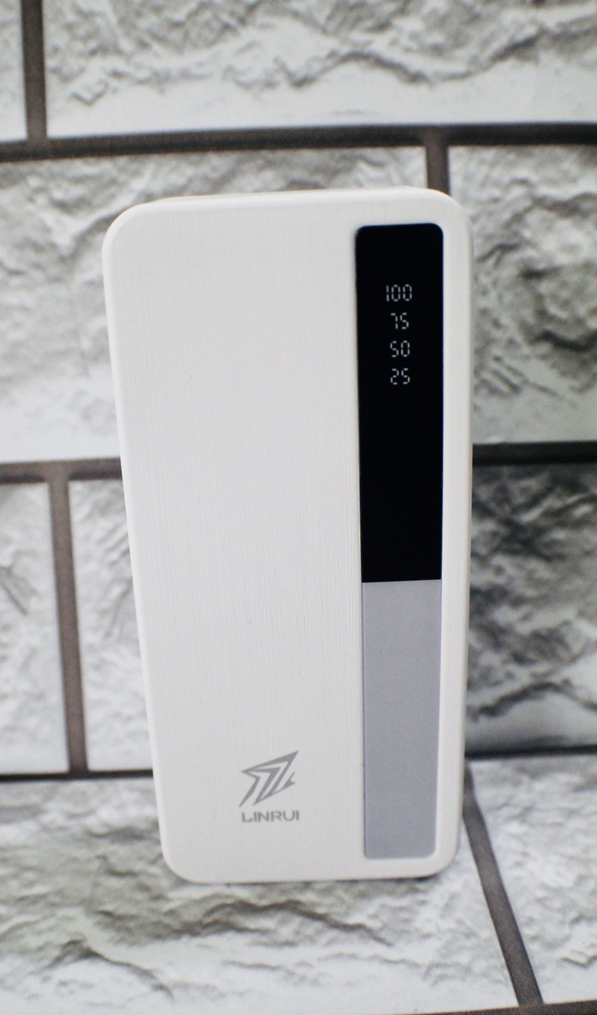 Pin Sạc Dự Phòng LINRUI LR005 Dung Lượng Lớn 10000mAh Có Cáp Sẵn, Đèn LED - Hàng Chính Hãng