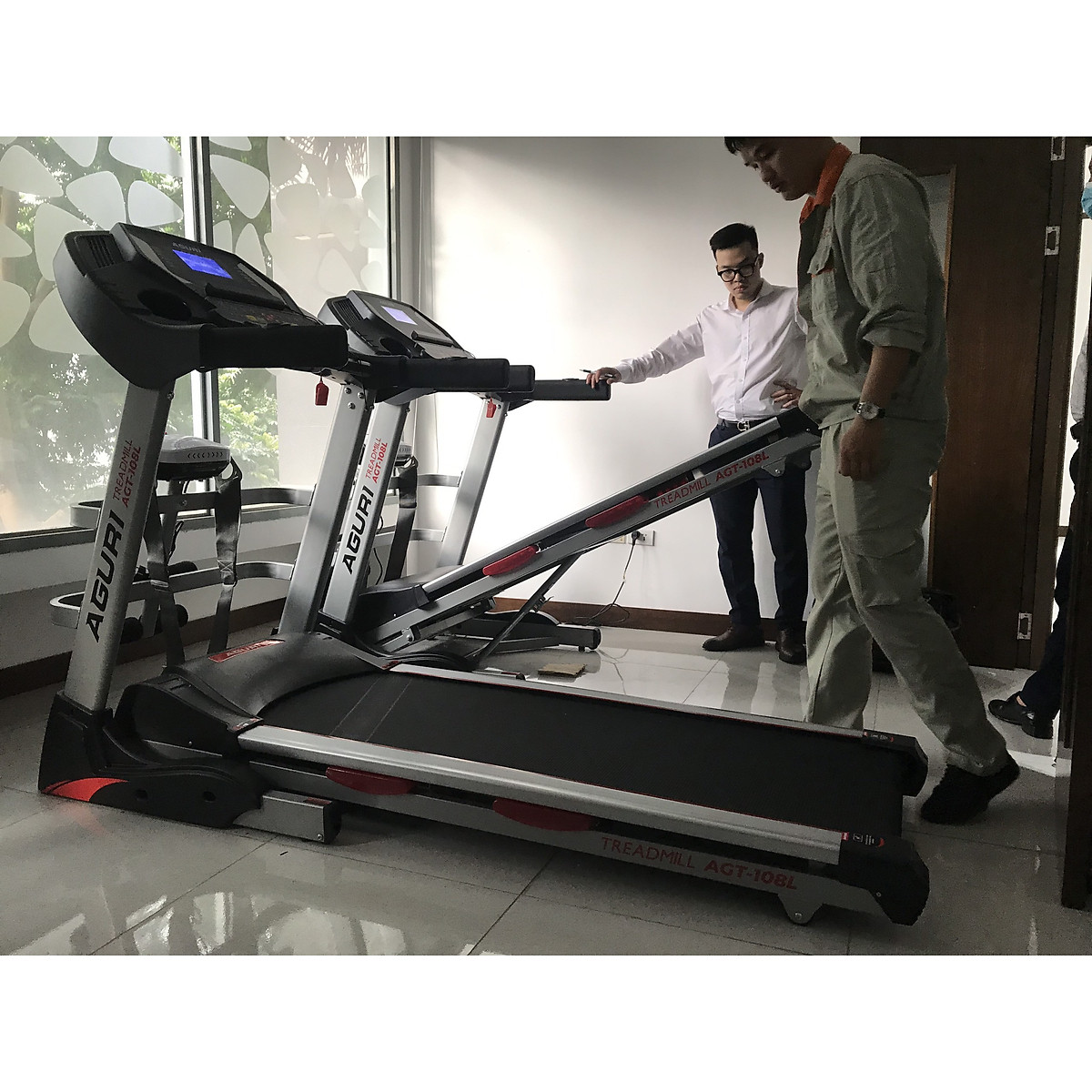 Máy chạy bộ điện Aguri AGT-108L Máy chạy bộ điện Aguri AGT-108L
