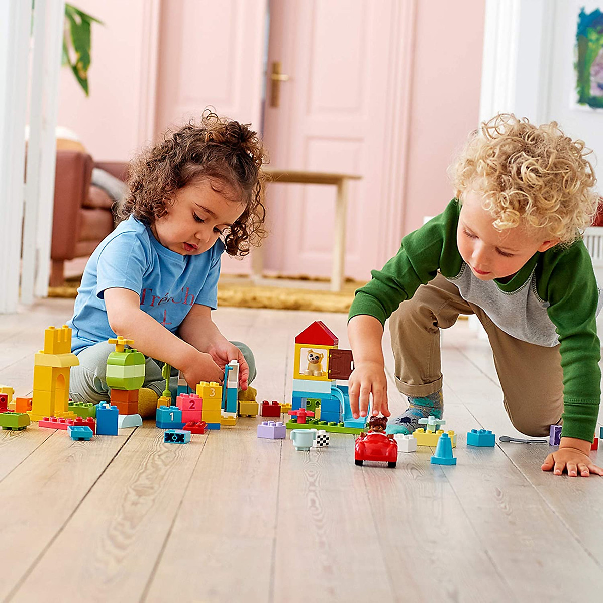 Đồ Chơi Lắp Ráp LEGO Duplo Thùng Gạch Sáng Tạo 10914 Cho Bé Trên 1 Tuổi (85 chi tiết)