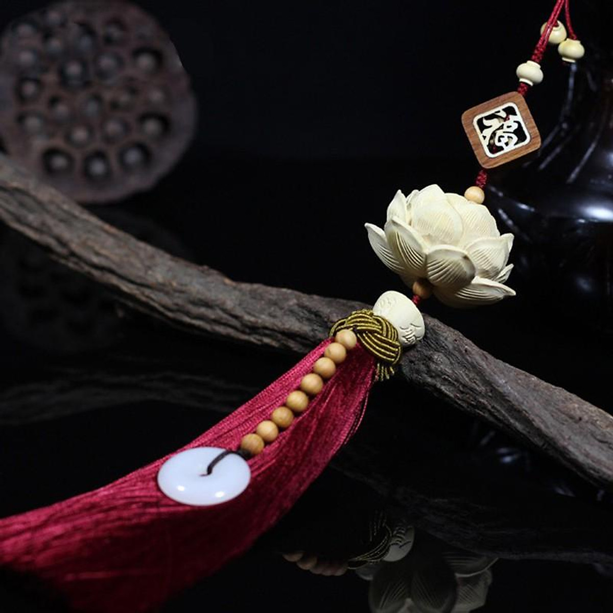 Khánh Liên Hoa Trang Trí Xe Hơi, Dây Treo Sen Gỗ Hoàng Dương Trang Trí Ô Tô, Khánh Treo Xe Ô Tô