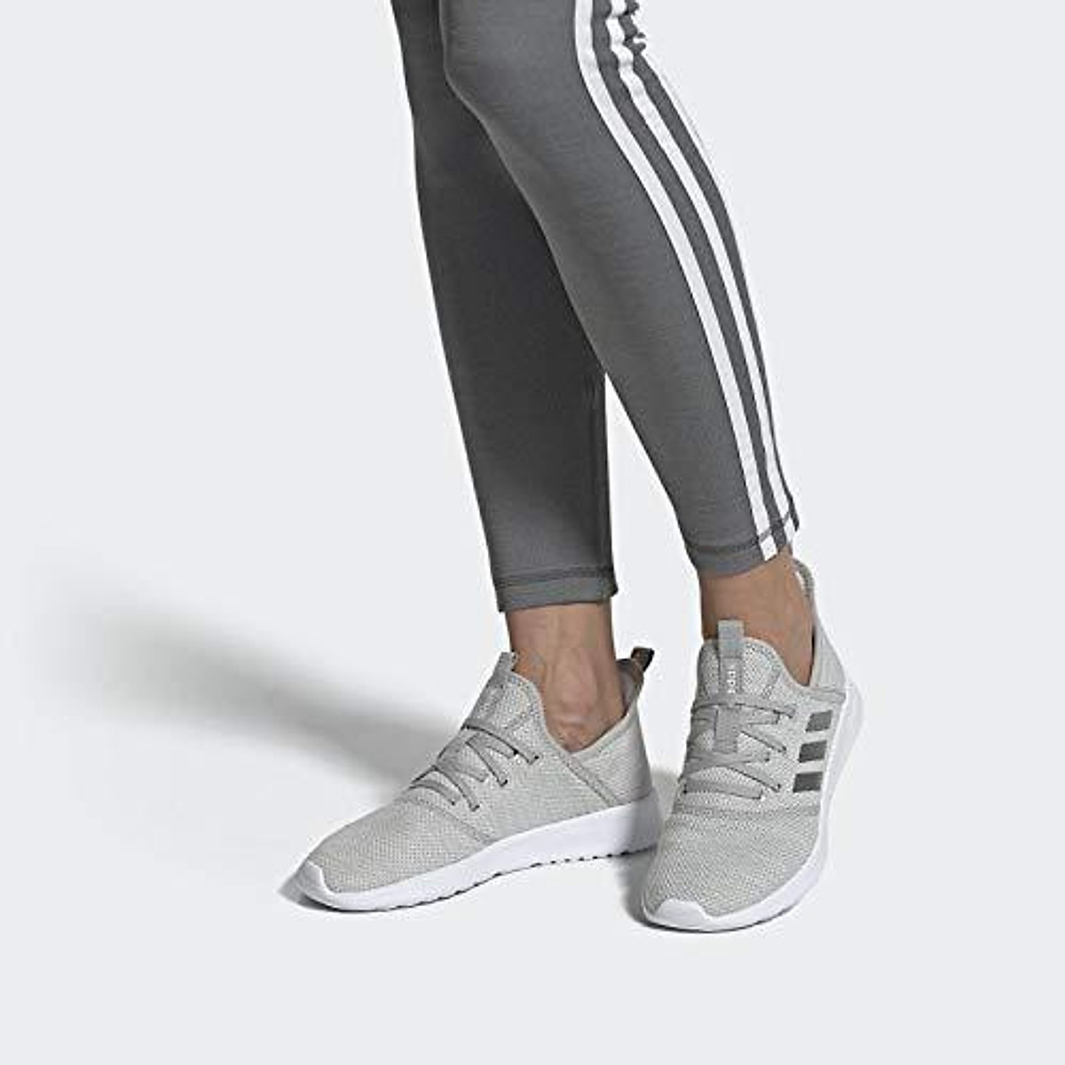 Giày Adidas nữ tập luyện