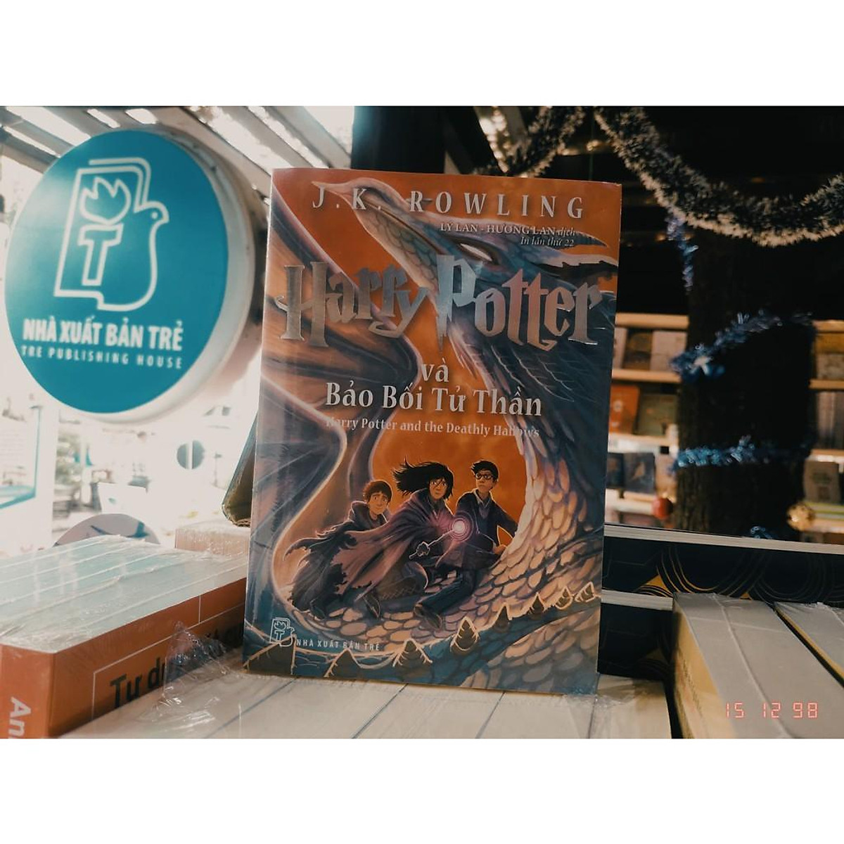 Sách-Harry Potter và Bảo bối tử thần (Tập 07)