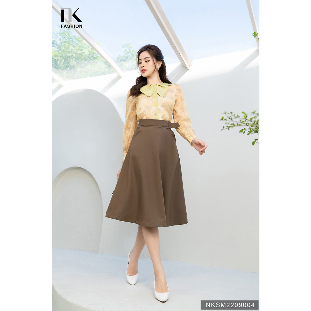 Mua Áo Sơ Mi Nữ Công Sở Cổ Nơ Xếp Kiểu NK Fashion Tay Dài Hoạ Tiết Hoa Sang Trọng Thiết Kế 2 Lớp Dày Dặn NKSM2209004 - VÀNG - M tại Mua Áo Sơ Mi Nữ Công Sở Cổ Nơ Xếp Kiểu Nk Fashion Tay Dài Hoạ Tiết Hoa Sang Trọng Thiết Kế 2 Lớp Dày Dặn Nksm2209004 - Vàng - M Tại