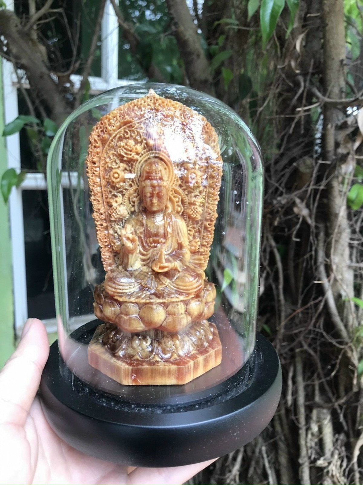 Mua Combo tượng phật bà quan âm bồ tát khắc hai mặt bằng gỗ huyết long kt 13×7×7cm+chân đế và lồng kính tại Vua cờ Tranh ảnh Đình Dũng Mua Combo Tượng Phật Bà Quan Âm Bồ Tát Khắc Hai Mặt Bằng Gỗ Huyết Long Kt 13×7×7Cm+Chân Đế Và Lồng Kính Tại Vua Cờ Tranh Ảnh Đình Dũng