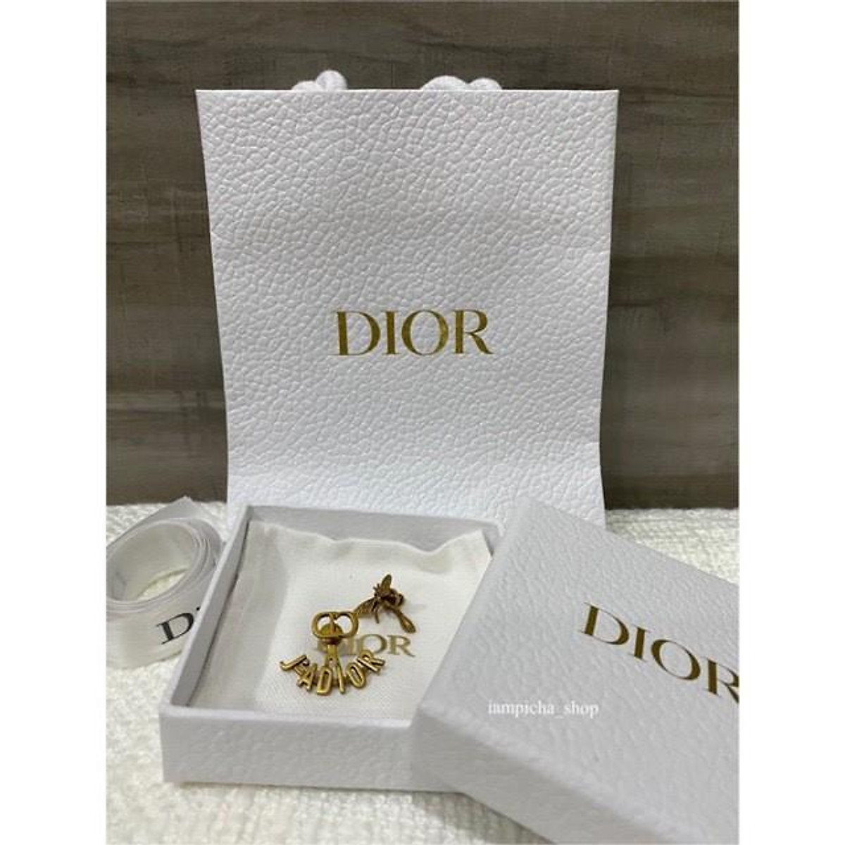 Hàng Có Sẵnhoa Tai Dạng Hạt Dior Chính Hãng 2022 Hoa Tai Trang Sức Thương Hiệu Sang Trọng Thời Trang Hoa Tai Nữ Xu Hướng Dễ Phối Quà Tặng MixASale #47 Hàng Có Sẵnhoa Tai Dạng Hạt Dior Chính Hãng 2022 Hoa Tai Trang Sức Thương Hiệu Sang Trọng Thời Trang Hoa Tai Nữ Xu Hướng Dễ Phối Quà Tặng MixASale