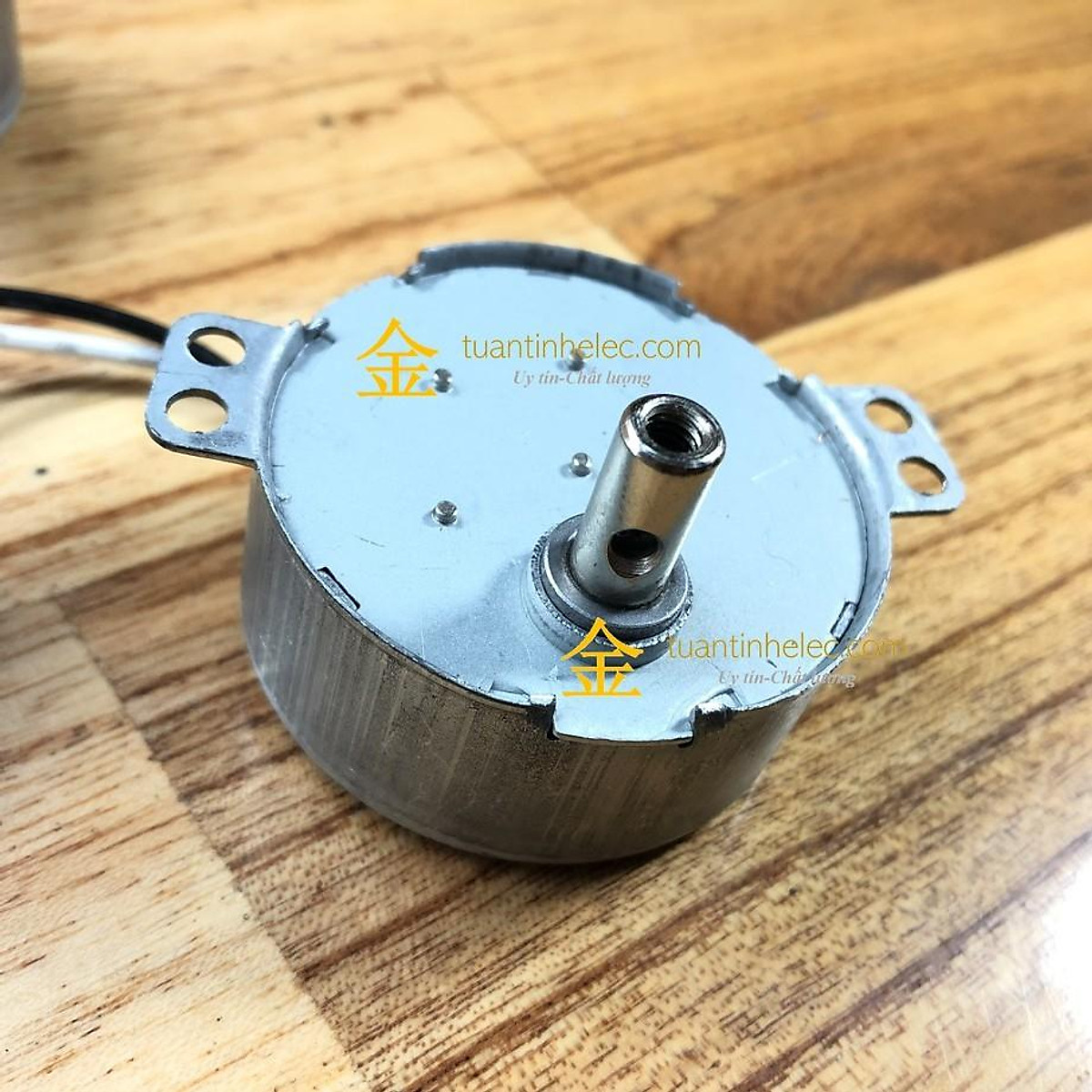 Quạt Đứng Công Nghiệp HALI DC199C