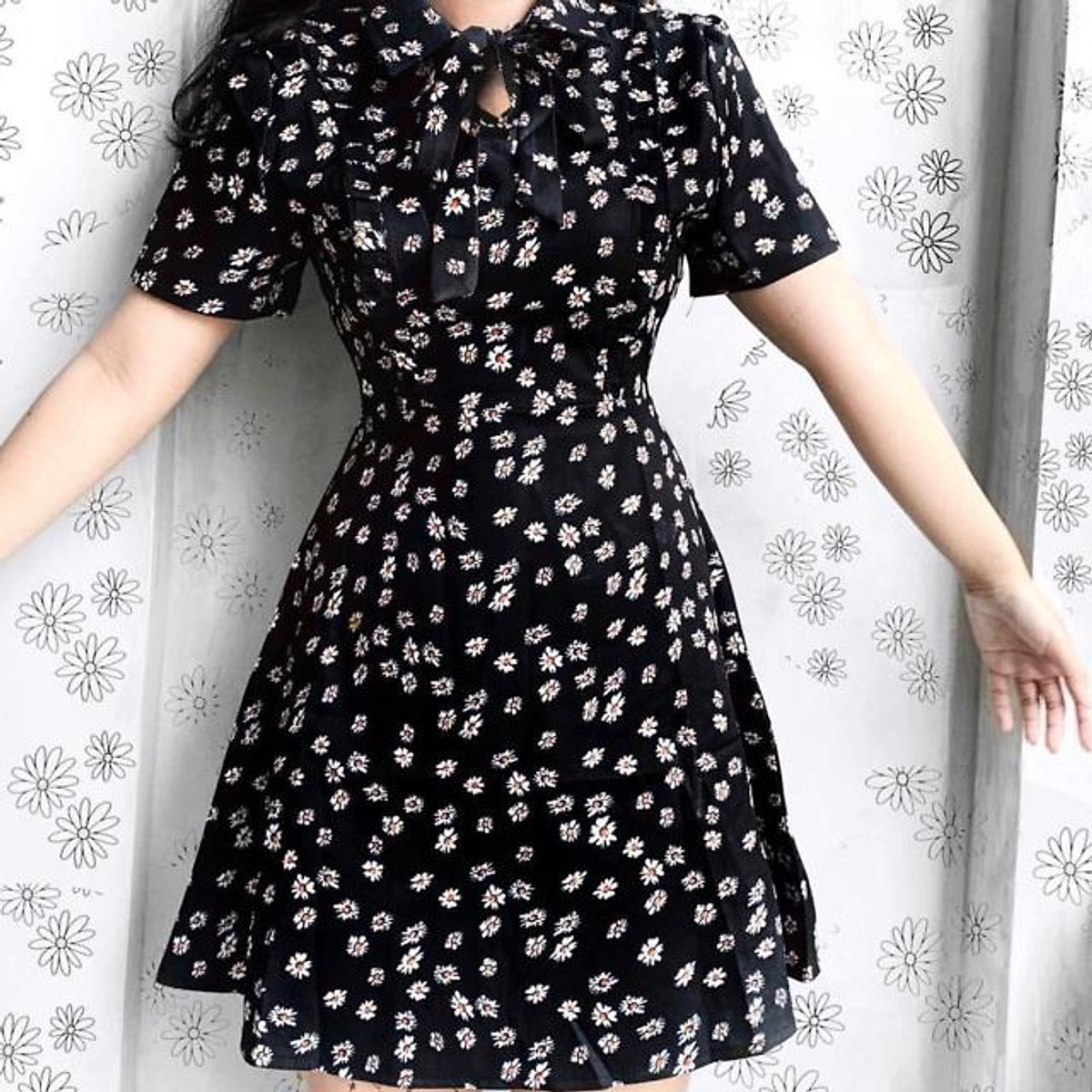 Váy Đầm Nữ Dự Tiệc Dáng Xòe Hoa Cúc Họa Mi Tay Con Nhún Trước Ngực Chất Lụa  Hoa Cao Cấp Mềm Mại Mặc Tôn Dáng mua Online giá tốt  NhaBanHangcom