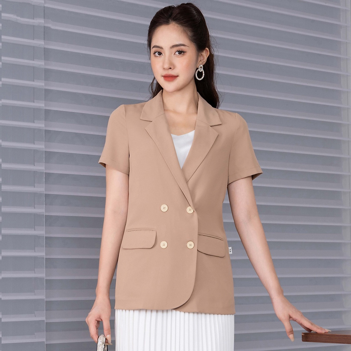 Bộ Vest nữ ngắn tay quần ống cộc  Hanyza Store