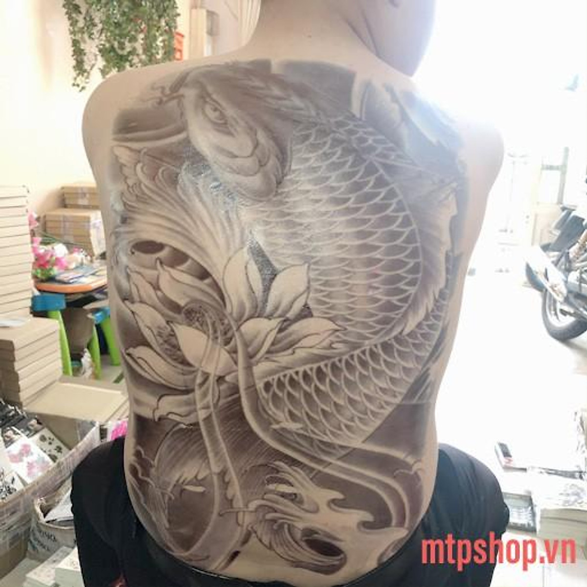 Hình xăm dán tattoo cao cấp kín lưng 34x48cm CÁ CHÉP BÊN HOA SEN ...