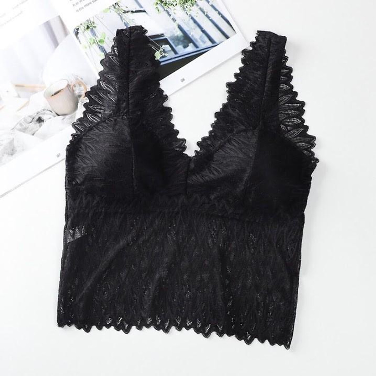 Chọn áo mặc bên trong áo vest nữ 99 người không biết cách