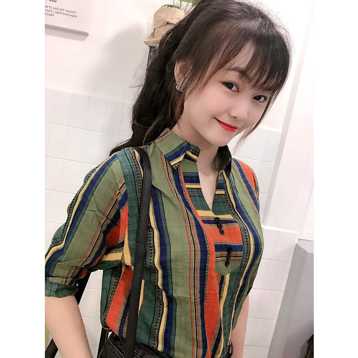 Mua Áo sơ mi nữ công sở thời trang SURI màu thổ cẩm kẻ sọc, cổ chữ V, tay lửng rất nữ tính - Kẻ sọc,M tại SURI SHOP 12 Mua Áo Sơ Mi Nữ Công Sở Thời Trang Suri Màu Thổ Cẩm Kẻ Sọc, Cổ Chữ V, Tay Lửng Rất Nữ Tính - Kẻ Sọc,M Tại Suri Shop 12