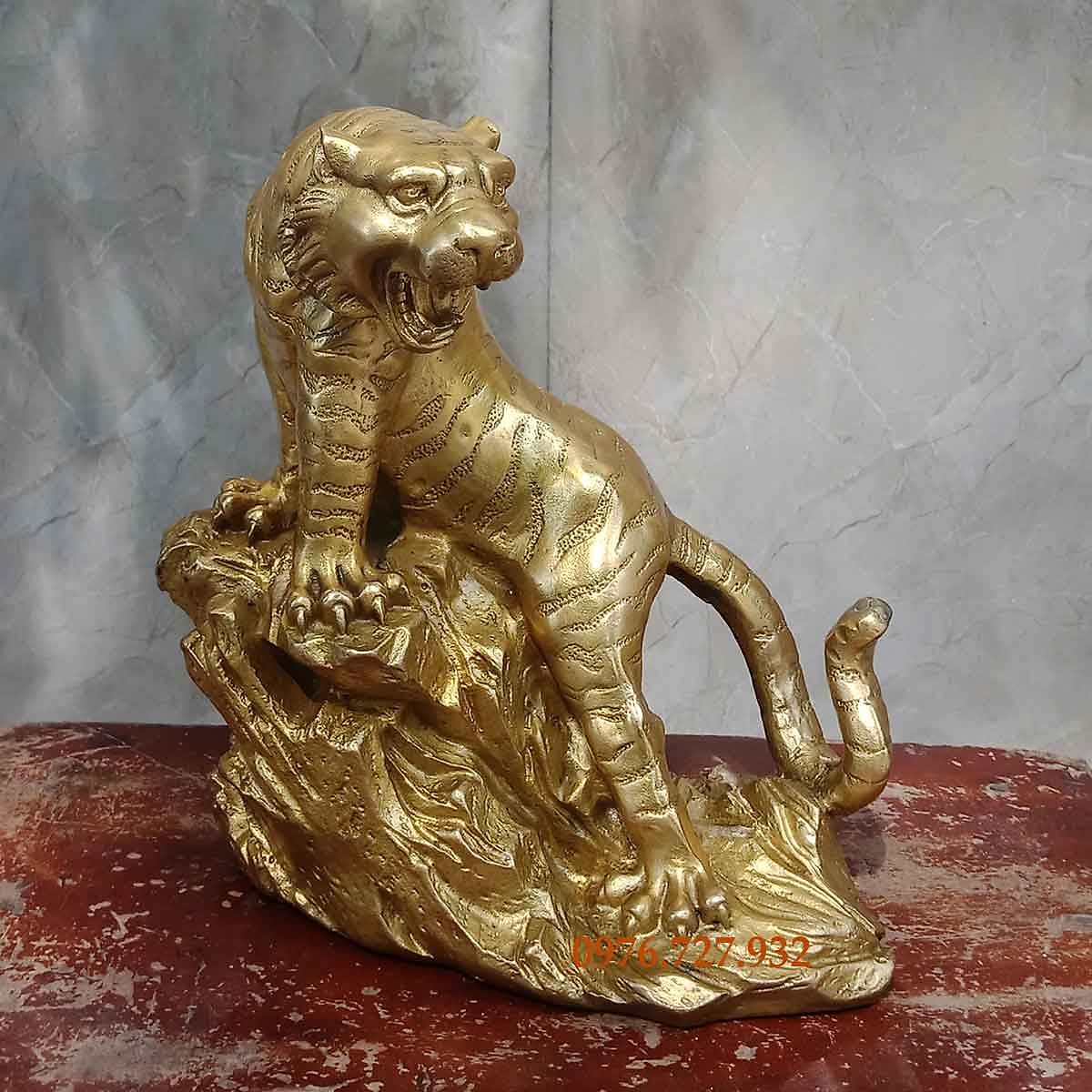 Tượng hổ phong thủy bằng đồng cao 22cm, tượng hổ bằng đồng, tượng hổ phong thủy, vật phẩm phong thủy