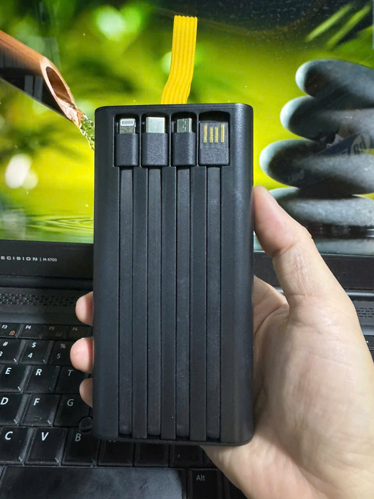 Sạc Dự Phòng Siêu Nhanh 22.5W dung lượng 10,000mAh Với Thiết Kế Trong Suốt và 4 Đầu Sạc Tích Hợp - Hàng chính hãng
