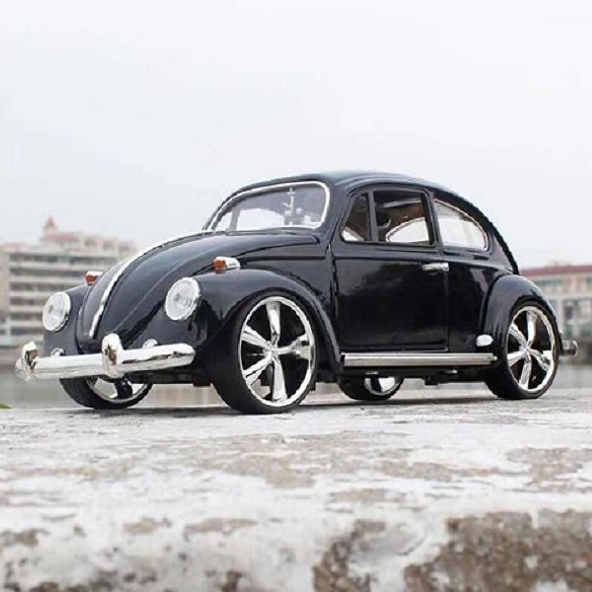 Mô hình xe cổ Volkswagen Beetle 1967 tỷ lệ 118 Đen