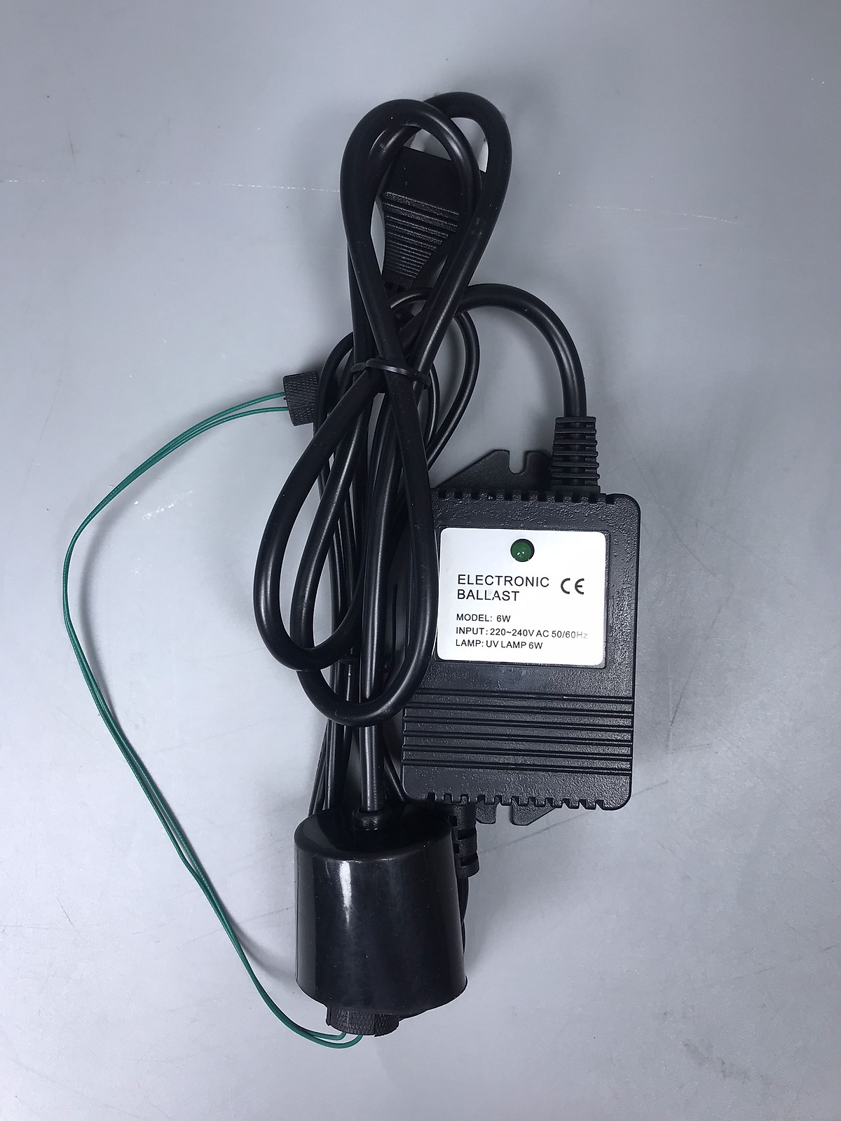 Bộ Đèn UV Karofi 6W 2 Chân Cắm Tiệt Trùng An Toàn Và Hiệu Quả Dành Cho Máy Lọc Nước RO - Hàng chính hãng