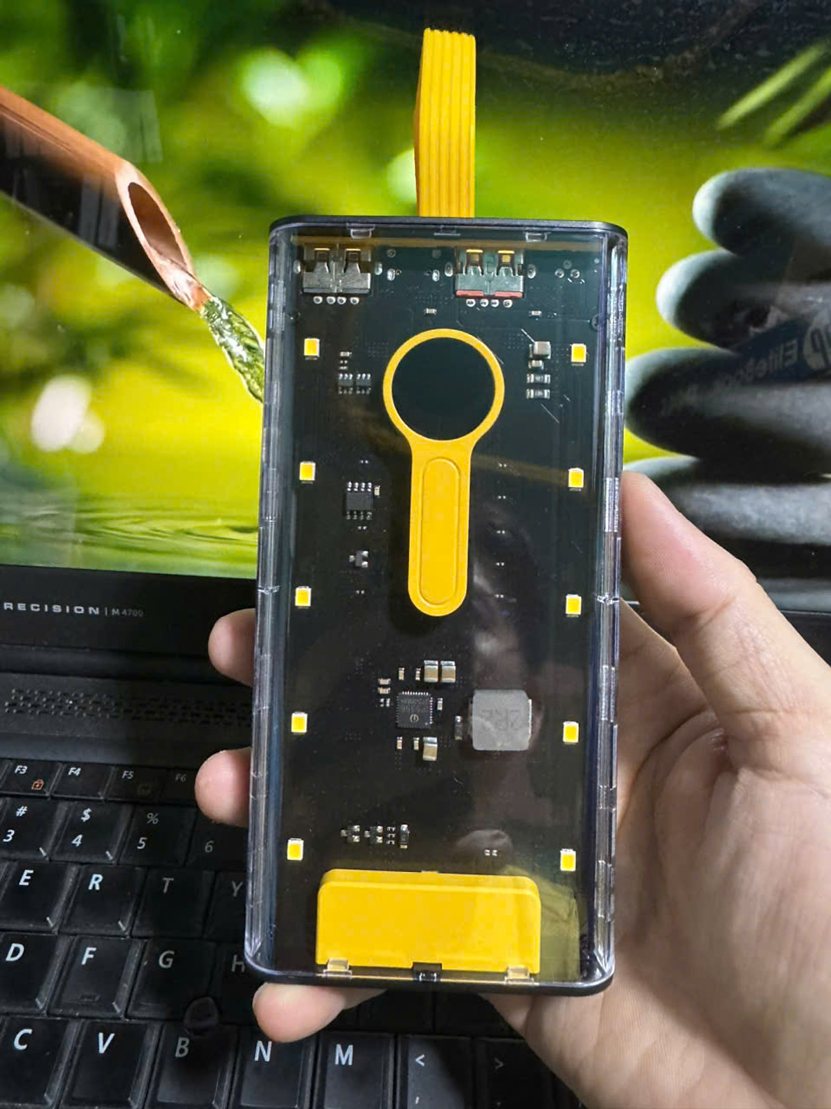 Sạc Dự Phòng Siêu Nhanh 22.5W dung lượng 10,000mAh Với Thiết Kế Trong Suốt và 4 Đầu Sạc Tích Hợp - Hàng chính hãng